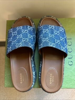 GUCCI new denim GG Delave Blue Tea slides 
Size 38 in original box
